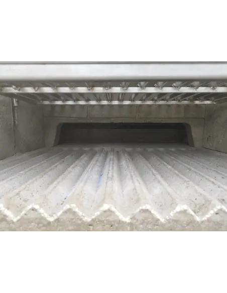 Barbecue complet avec table, évier et étagères