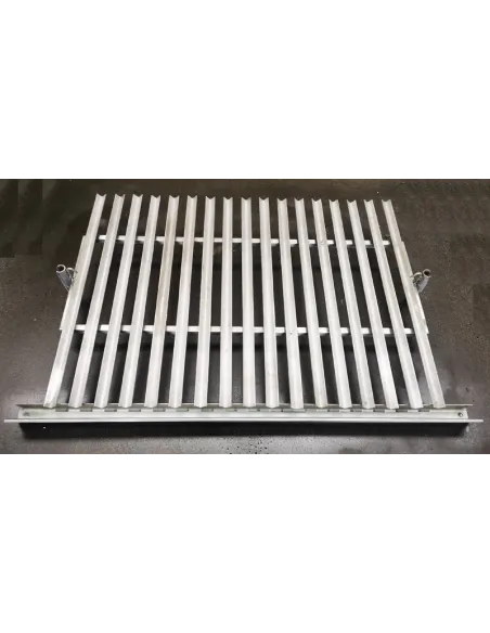 Grille argentine avec tige en forme de V et récupérateur de graisse